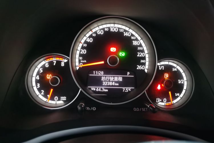 大众 甲壳虫 2014款 1.4TSI R-Line局部细节14