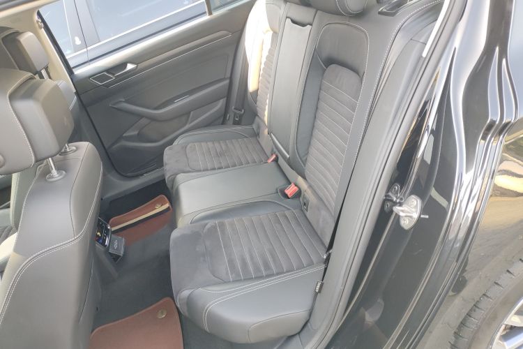 大众 迈腾 2020款 330TSI DSG 豪华型中控内饰7004