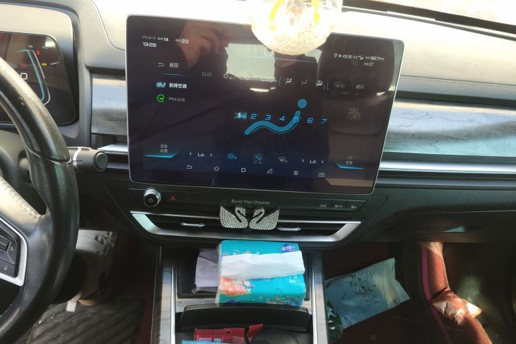 比亚迪 秦Pro新能源 2018款 EV500 智联领耀型中控内饰16