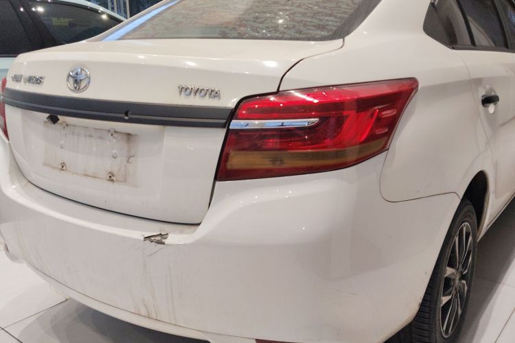 丰田 威驰 2017款 1.3L 手动前行版车身外观9