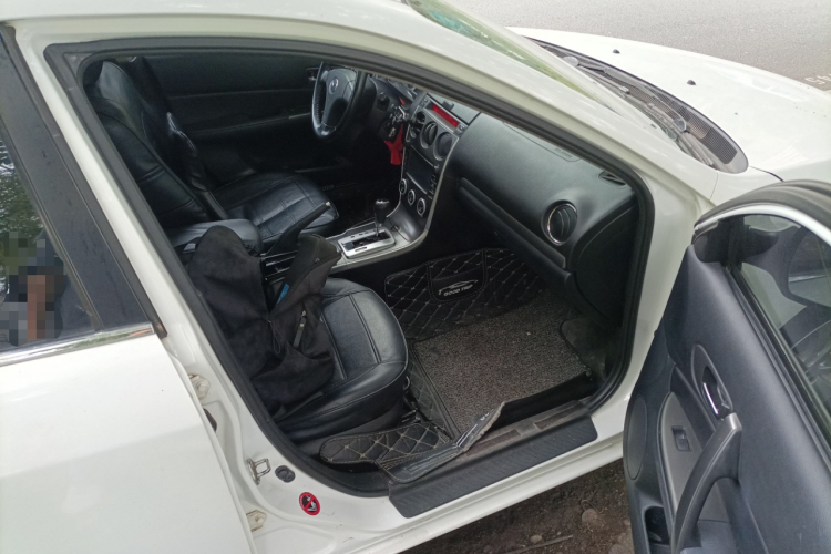 马自达6 2013款 2.0L 自动时尚型局部细节9005