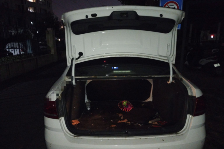 大众 朗逸 2015款 1.6L 手动风尚版中控内饰23