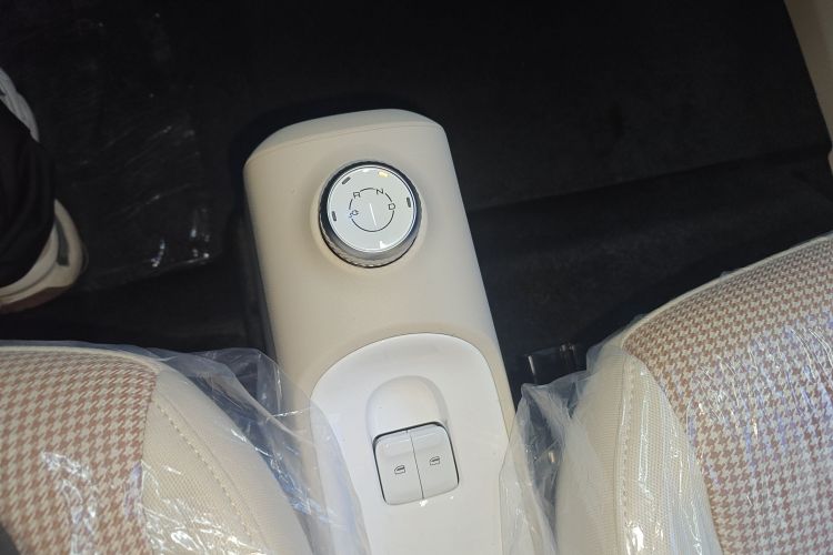 五菱汽车 宏光MINIEV 2024款 第三代 215km 青春版局部细节18