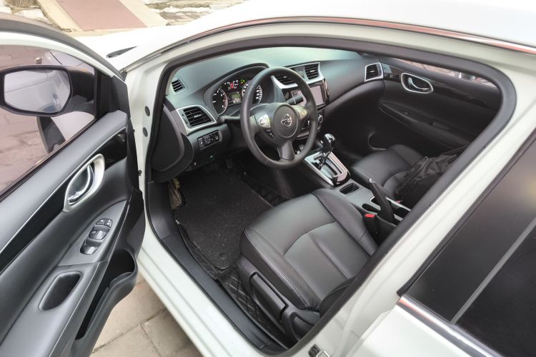 日产 轩逸 2018款 1.6XV CVT尊享版中控内饰20