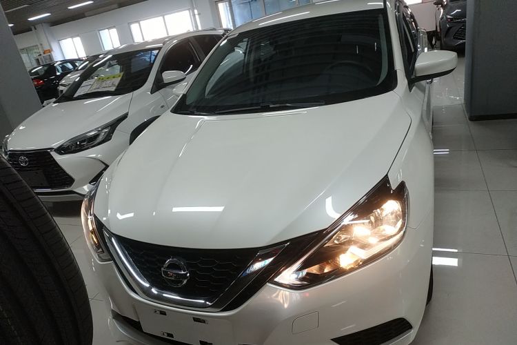 日产 轩逸 2022款 经典 1.6XE CVT舒适版车身外观2