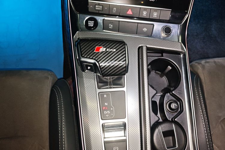 奥迪A6L 2021款 45 TFSI 臻选动感型中控内饰18