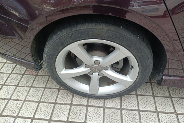 奥迪A3 2018款 30周年年型 Limousine 35 TFSI 时尚型车身外观6008