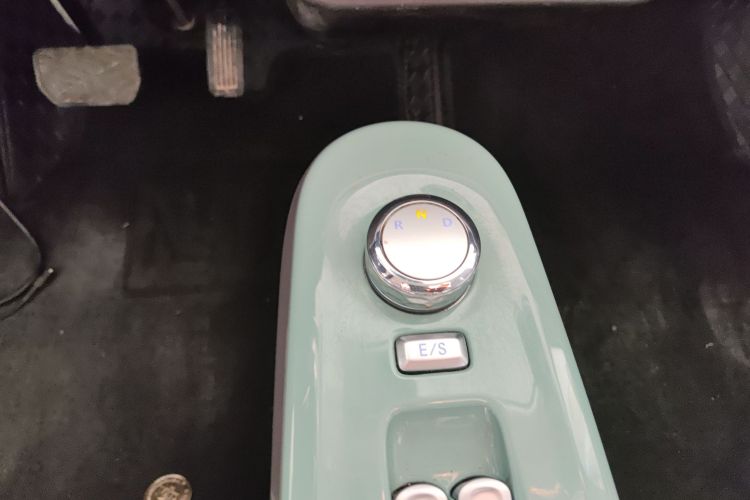 长安启源 长安Lumin 2023款 205km 香沁款中控内饰18