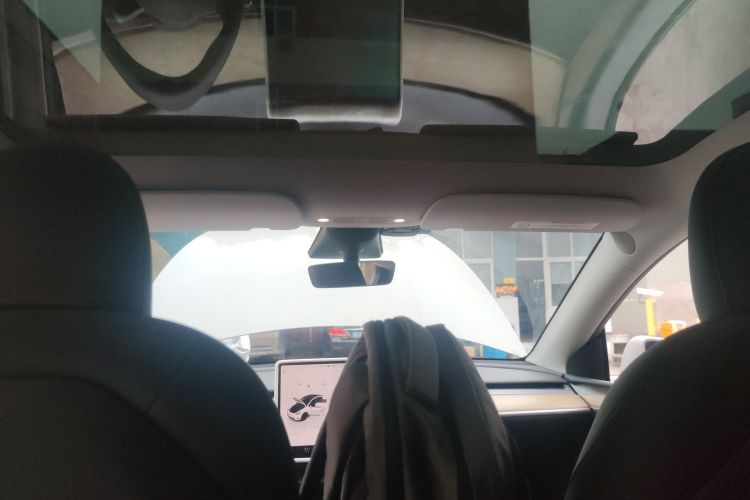 特斯拉 Model Y 2022款 Performance高性能全轮驱动版局部细节22