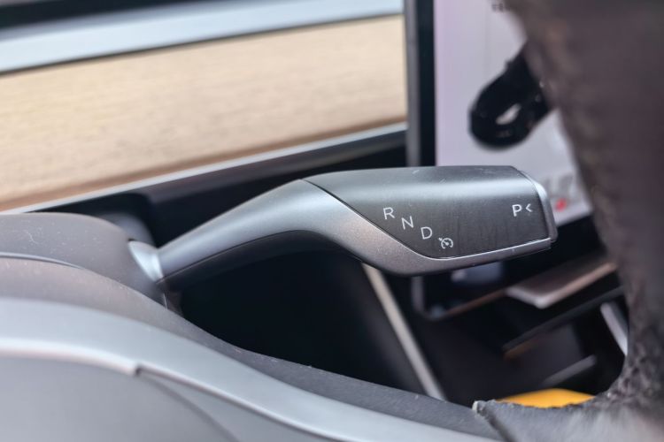 特斯拉 Model 3 2020款 标准续航后驱升级版中控内饰18