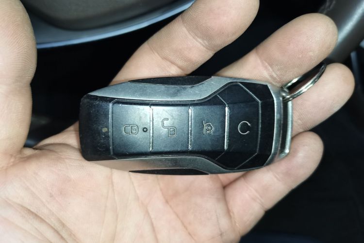 比亚迪 唐 2021款 2.0T 自动旗舰型中控内饰11