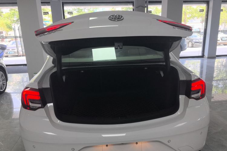 别克 君威 2020款 552T 精英型局部细节23