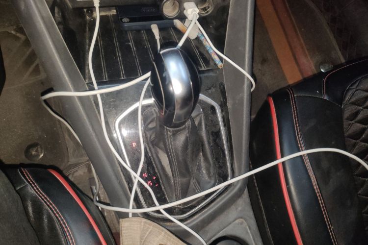 捷达VS5 2019款 280TSI 自动进取型中控内饰18