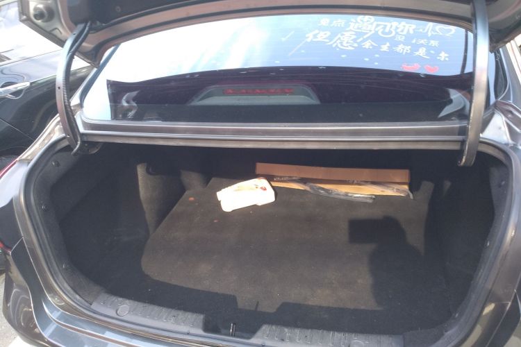 长安 逸动 2021款 PLUS 1.6L GDI 手动豪华型局部细节23