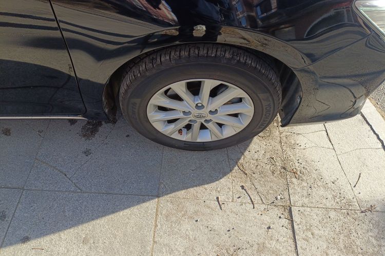 丰田 凯美瑞 2013款 2.0G 舒适版车身外观10