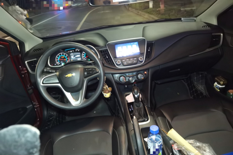 雪佛兰 科沃兹 2019款 325T 双离合欣悦版中控内饰7002