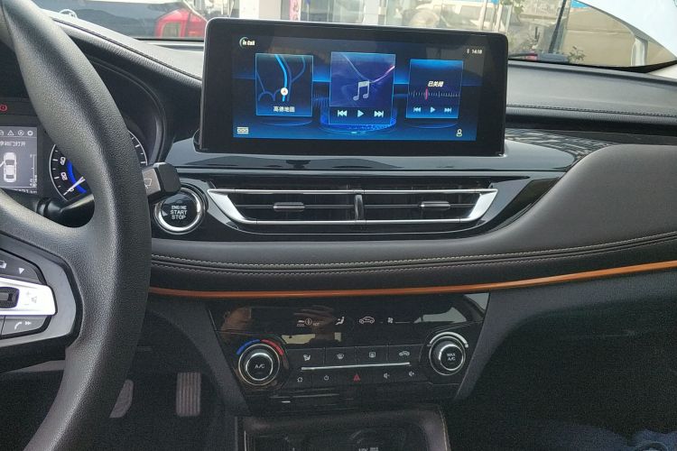 长安 逸动DT 2019款 1.6L 自动智享型 国VI中控内饰16