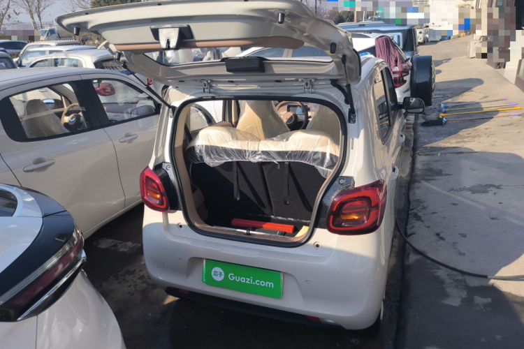 五菱汽车 宏光MINIEV 2025款 四门版 进阶款机舱底盘23