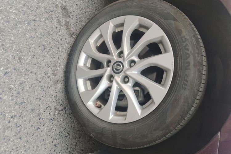 日产 轩逸 2016款 1.6XL  CVT尊享版车身外观10