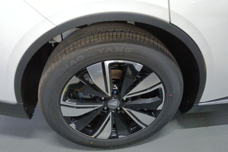 深蓝汽车 深蓝SL03 2025款 增程精英型车身外观6008