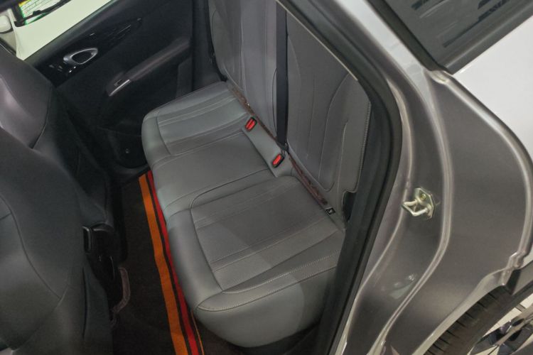 吉利银河 星愿 2025款 UP 410km 探索版中控内饰7004