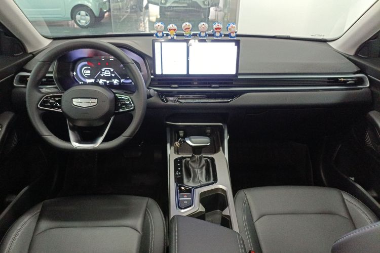 吉利汽车 帝豪 2025款 第4代 1.5L CVT尊贵型中控内饰12