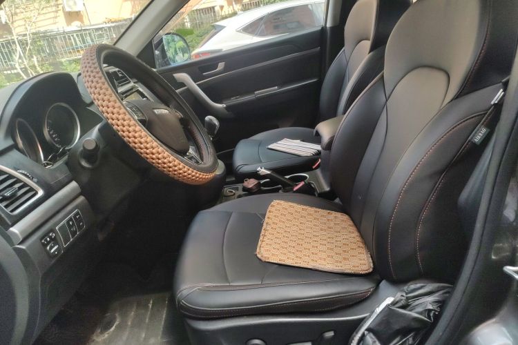 哈弗H6 2017款 蓝标 运动版 1.5T 手动两驱精英型局部细节19