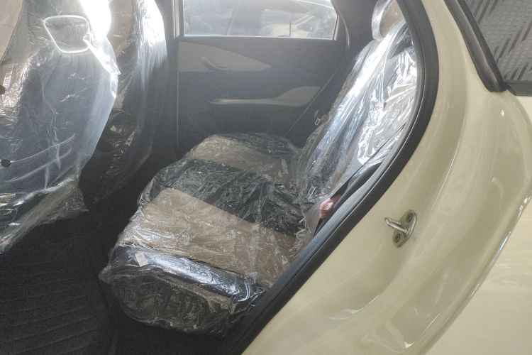 比亚迪 海豚 2025款 420km 自由版中控内饰21