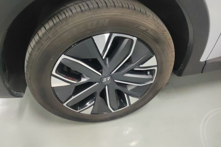 捷途山海L7 2024款 1.5T 120km ULTRA 7座车身外观6007