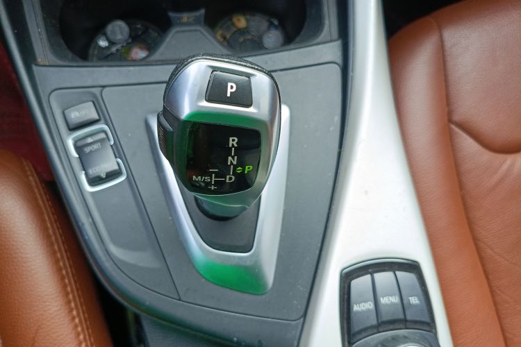 宝马1系(进口) 2013款 改款 116i 领先型中控内饰18