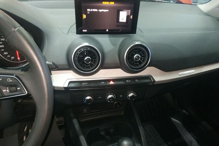 奥迪Q2L 2020款 35 TFSI 进取动感型局部细节16