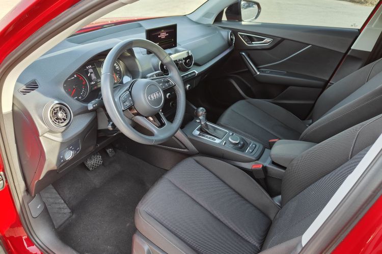 奥迪Q2L 2018款 35 TFSI 上市专享版 国VI中控内饰7003