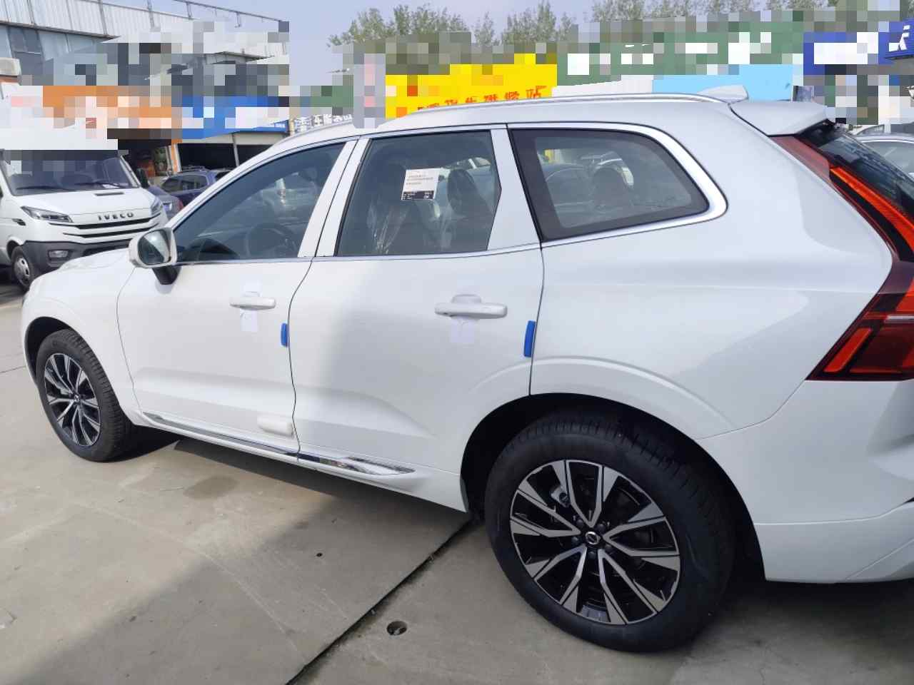 沃尔沃XC60 2025款 B5 四驱智远豪华版(3)