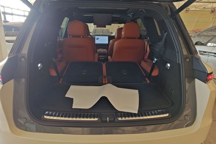 理想汽车 理想L9 2022款 Max机舱底盘23