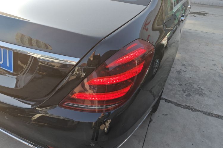 奔驰S级 2019款 S 320 L车身外观9