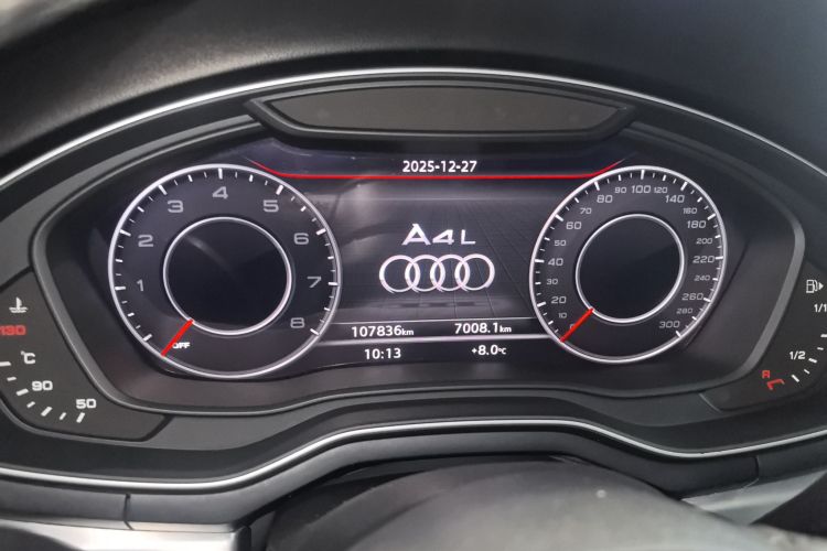 奥迪A4L 2019款 40 TFSI 时尚型 国V中控内饰14