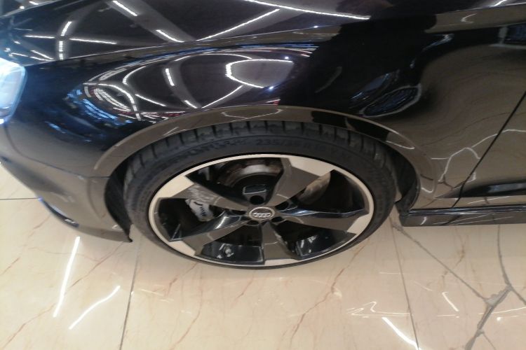 奥迪RS 3 2017款 RS 3 2.5T Limousine车身外观6007