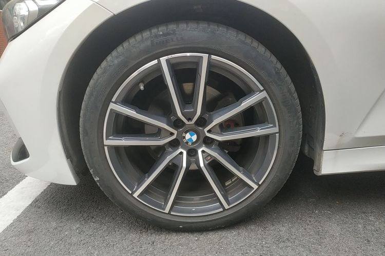 宝马3系 2023款 320Li M运动套装车身外观6007