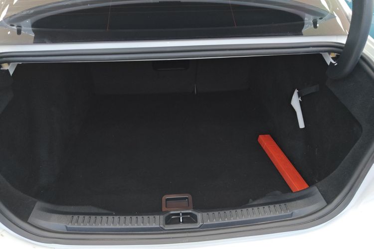 福特 福克斯 2020款 三厢 EcoBoost 180 自动ST Line局部细节23