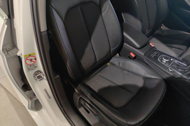 奥迪A3 2019款 Limousine 35 TFSI 时尚型 国V局部细节41