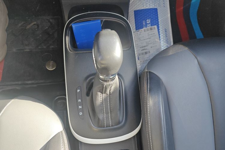 荣威 科莱威CLEVER 2022款 311km元气啵啵版中控内饰18