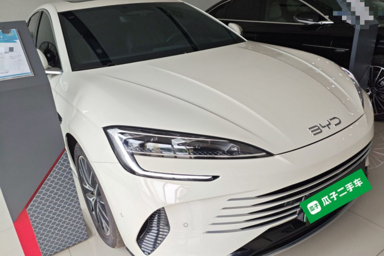 比亚迪 海豹07 DM-i 2025款 智驾版 DM-i 1.5L 125km 尊贵型车身外观6002