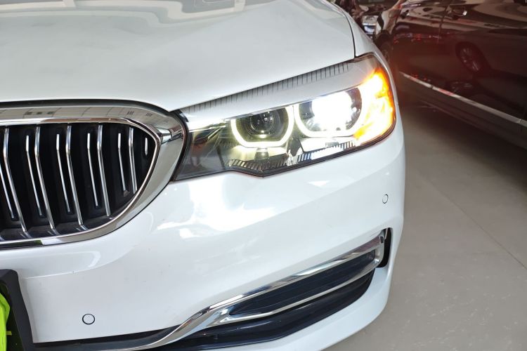 宝马5系 2019款 改款 525Li 豪华套装局部细节36