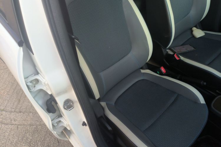 雷诺 e诺 2019款 e尚型局部细节41