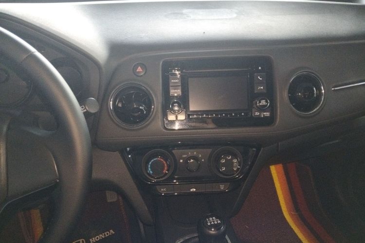 本田XR-V 2015款 1.5L LXi 手动经典版中控内饰16