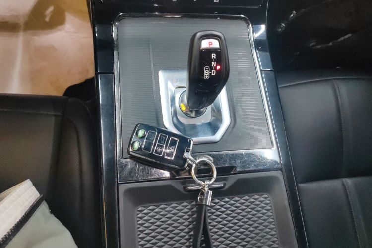 路虎 揽胜极光 2020款 249PS R-DYNAMIC S 运动版局部细节18