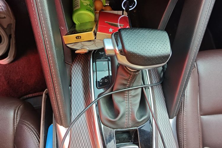 雷诺 科雷傲 2018款 2.5L 两驱120周年限量版中控内饰18