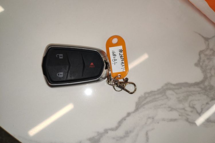 凯迪拉克XT4 2021款 28T 两驱技术型中控内饰11