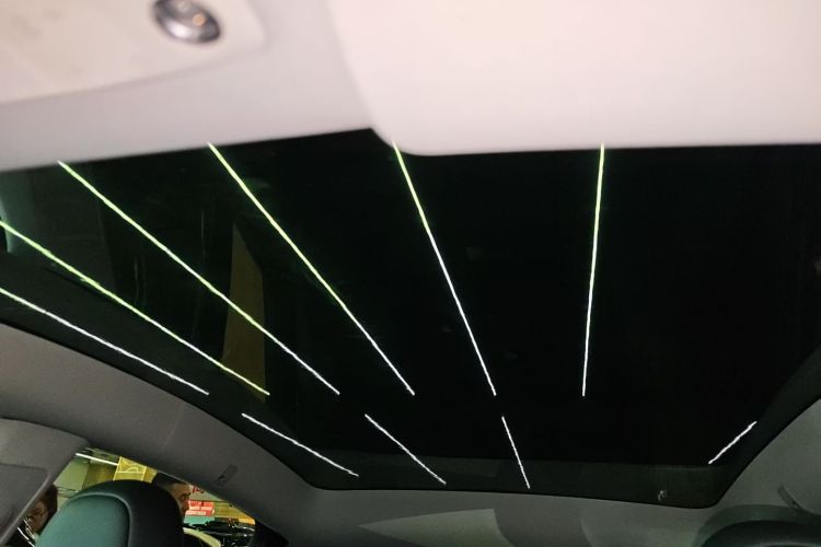 特斯拉 Model Y 2022款 改款 长续航全轮驱动版中控内饰22