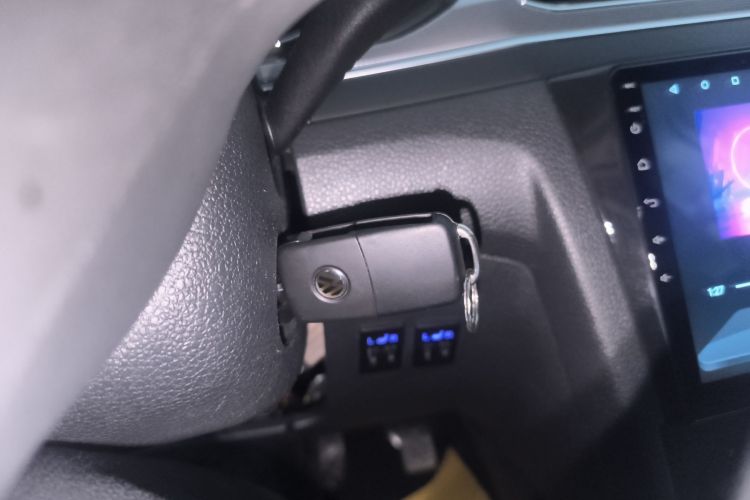 大众 2019款 改款 宝来·传奇 1.5L 自动时尚型 国VI中控内饰11